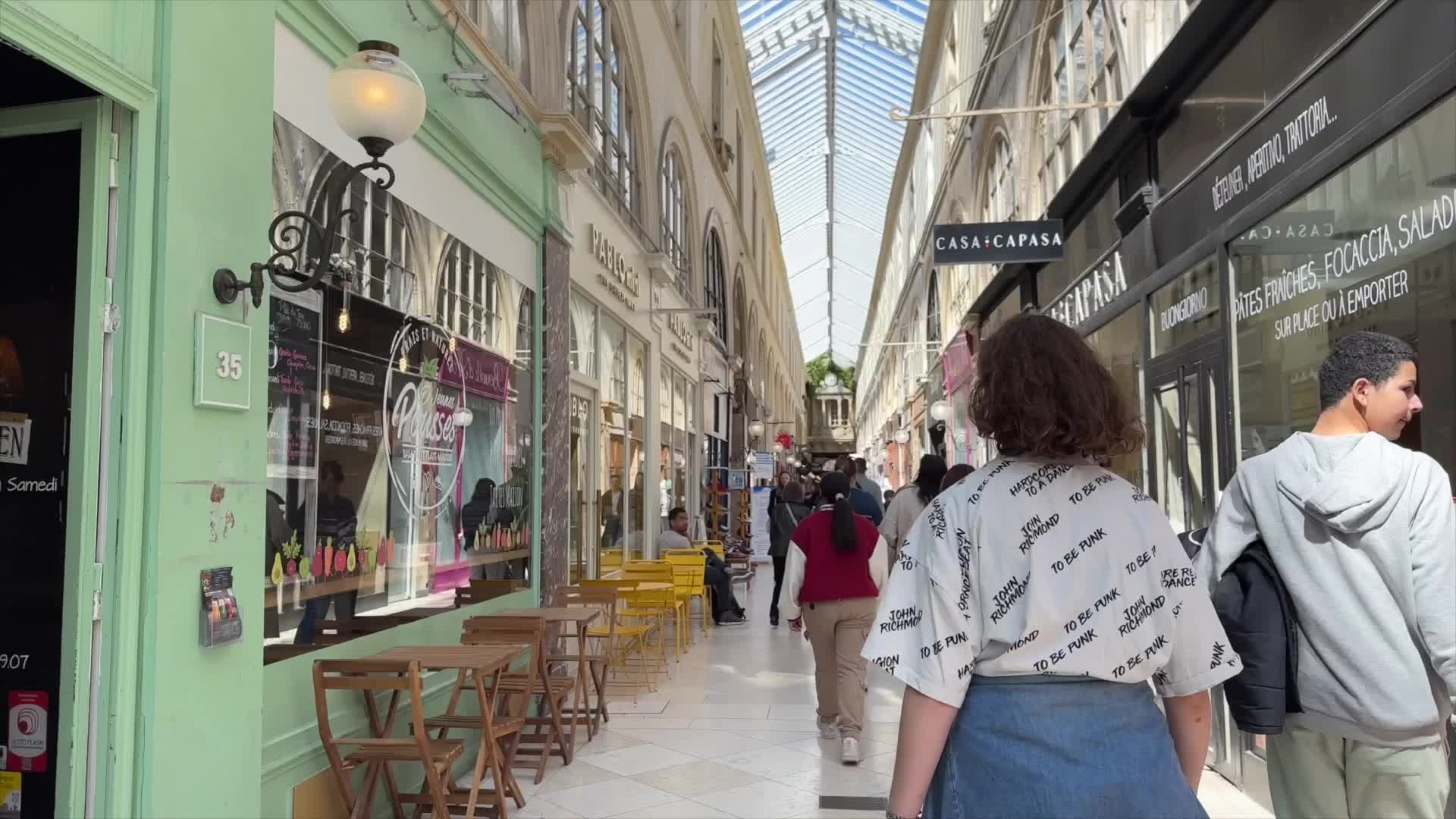 Au Cœur Des Secrets Des Passages Couverts Parisiens - 06/06/2023 ...