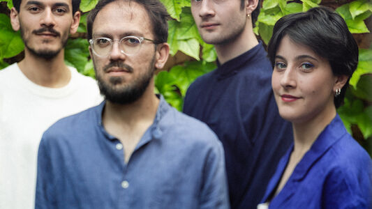 ADÈLE VIRET QUARTET  "CLOSE TO THE WATER"